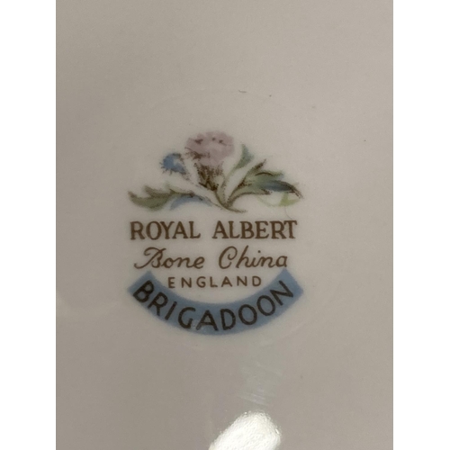 208 - A QUANTITY OF AYNSLEY CUPS PLUS A ROYAL CROWN DERBY 'PEONY' PLATE, ROYAL ALBERT 'BRIGADOON' PLATES, ... 