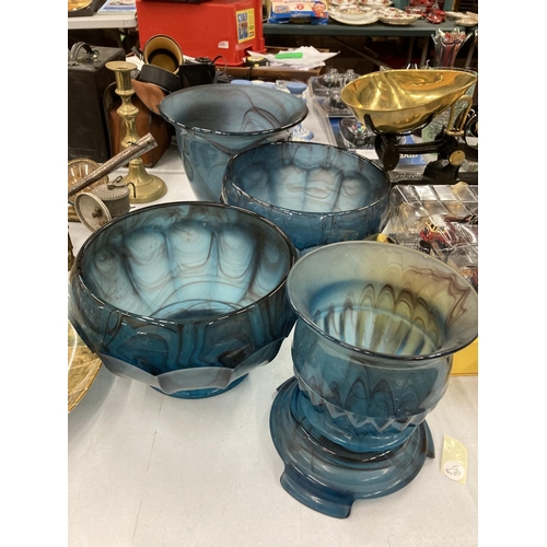 219 - FOUR LARGE PIECES OF BLUE CLOUD GLASSWARE TO INCLUDE BOWLS AND PLANTERS