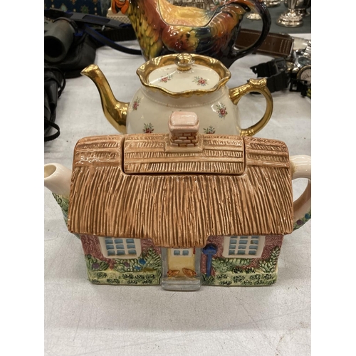 237 - FOUR COLLECTABLE TEAPOTS TO INCLUDE ARTHUR WOOD FLORAL AND GILT PATTERNED, A ROOSTER, MYOTT'S 'COUNT... 