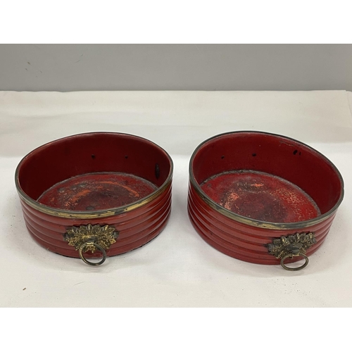 1 - A PAIR OF BELIEVED ENGLISH REGENCY CIRCA 19TH CENTURY WINE COASTERS IN CINNABAR RED LACQUER WITH HAN... 