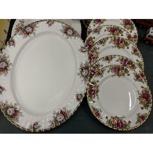 286 - A QUANTITY OF ROYAL ALBERT 'OLD COUNTRY ROSES' CHINA PLATES, BOWLS AND SERVING DISHES PLUS A ROYAL A... 