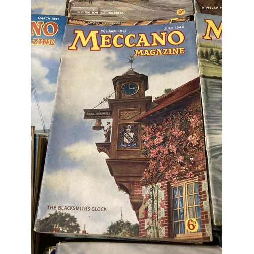 751 - A LARGE QUANTITY OF MECCANO MAGAZINES FROM THE 1940'S AND 1950'S