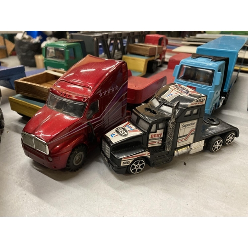 755 - A QUANTITY OF LORRIES AND DIE-CAST CARS TO INCLUDE A CAR TRANSPORTER