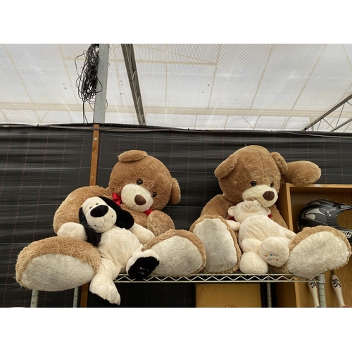 1388 - AN ASSORTMENT OF LARGE PLUSH TEDDY BEARS