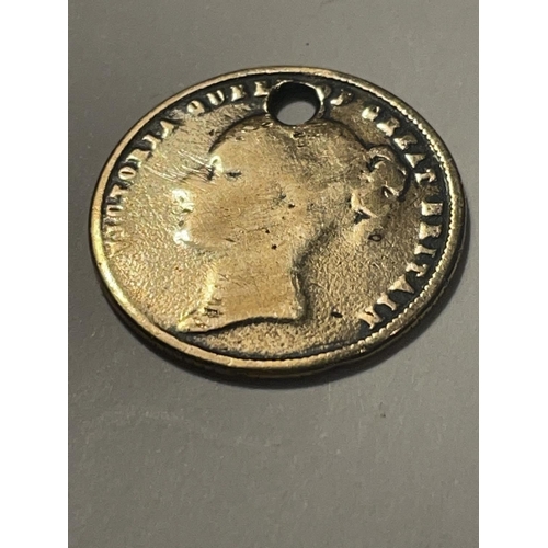 671 - A YELLOW METAL COIN