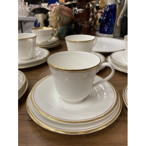 858 - A QUANTITY OF ROYAL DOULTON 'GOLD CONCORD' TO INCLUDE A CAKE PLATE, CUPS, SAUCERS AND SIDE PLATES