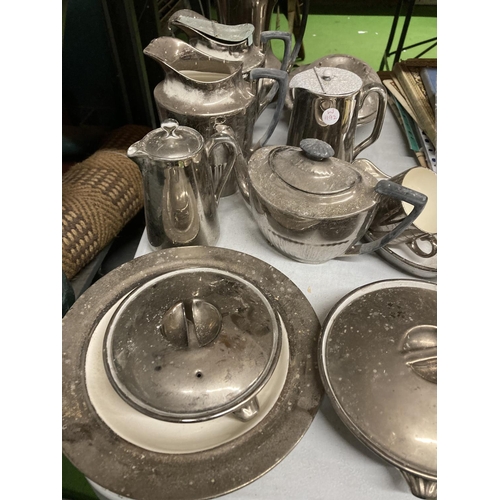 884 - A QUANTITY OF SILVER COLOURED ROYAL WORCESTER TO INCLUDE JUGS, A TEAPOT, SERVING DISHES, ETC