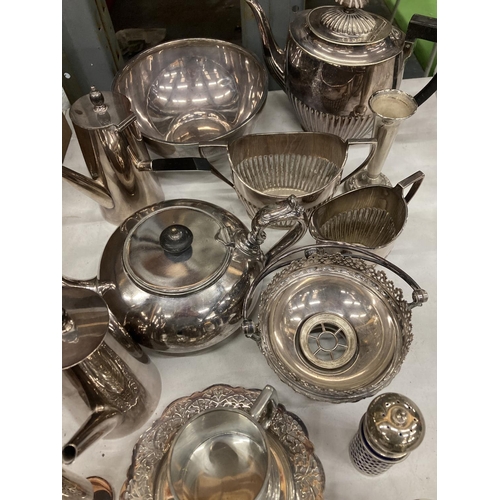 932 - A LARGE QUANTITY OF SILVER PLATED ITEMS TO INCLUDE TEA AND COFFEE POTS, CRUETS, BOWLS, POSY VASE, TA... 