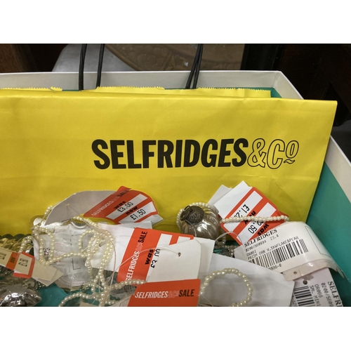 935 - A QUANTITY OF SELFRIDGES CHRISTMAS TREE ORNAMENTS TO INCLUDE CRYSTAL DROPS