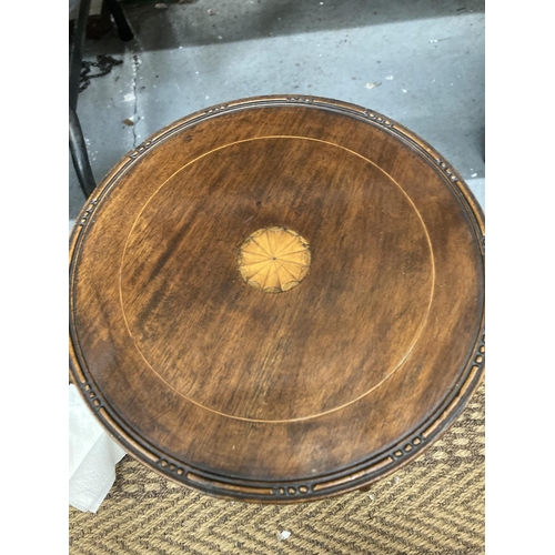 938 - AN EDWARDIAN INLAID WINE TABLE