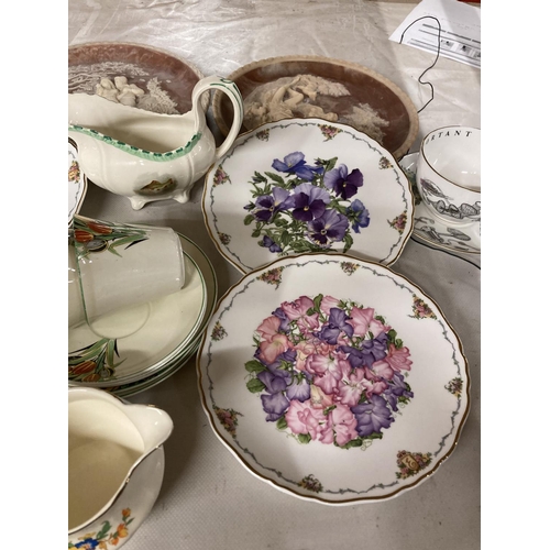 954 - A PART ALFRED MEAKIN TEASET, QUEEN MOTHER'S FAVOURITE FLOWER'S PLATES, ROYAL WORCESTER CUP AND SAUCE... 