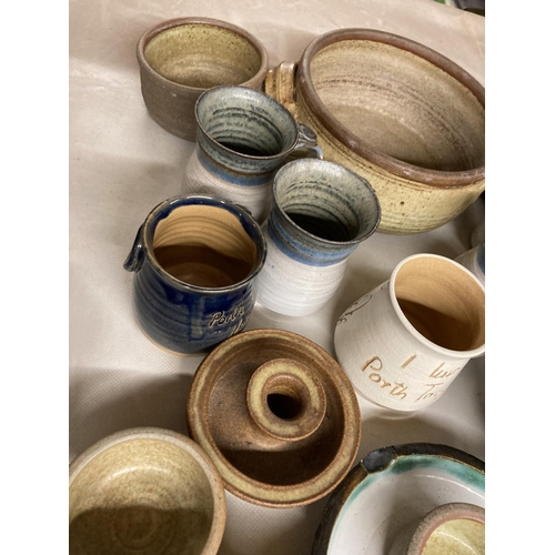 973 - A QUANTITY OF STONEWARE TO INCLUDE STUDIO POTTERY BOWLS, CUPS PEDESTAL BOWLS ETC