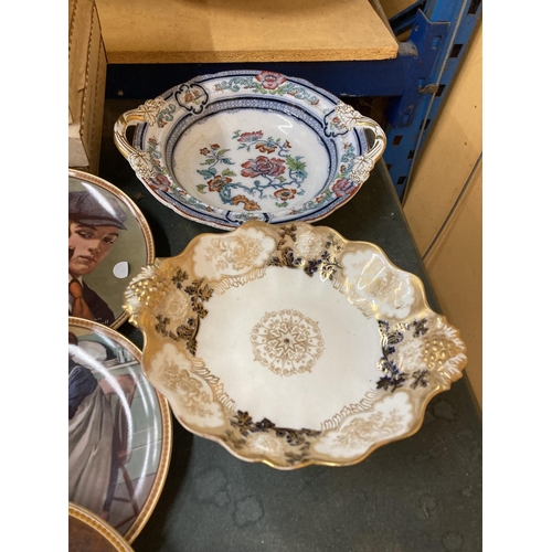 272 - A VINTAGE CROWN WESTMINSTER FOOTED BOWL WITH GILT AND FLORAL DECORATION PLUS A BLUE AND GILT TAZA DI... 