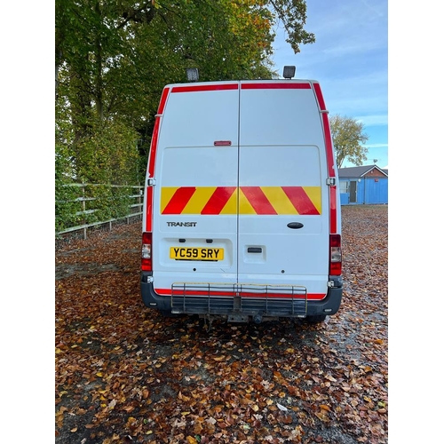 155 - FORD TRANSIT T350M 2.4 DIESEL VAN YC59 SRY APPROX 128000 MILES MOT 20/07/23 NO VAT WHILST ALL DESCRI... 