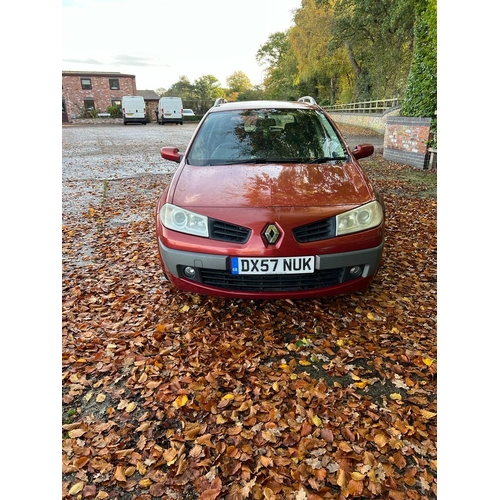 157 - RENAULT MEGAN DX57 NUK 1.9 DIESEL ESTATE APPROX 116000 MILES MOT 28/02/23 SERVICE HISTORY UNTILL 790... 