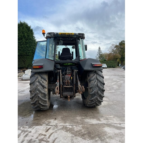 173 - MASSEY FERGUSON 6160 DYNASHIFT TRACTOR N186 TNT  10865 HOURS ON THE CLOCK NO VAT