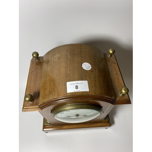 8 - A 19TH CENTURY FRENCH INLAID MAHOGANY BRACKET / MANTLE CLOCK WITH COLUMN SUPPORTS AND BRASS FINIALS,... 