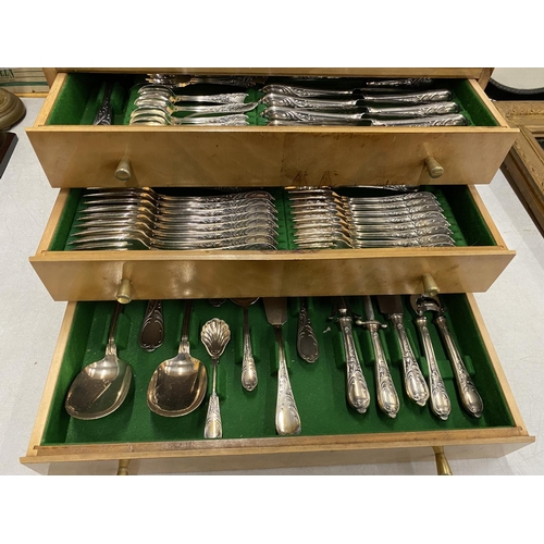 44 - A VINTAGE GERMAN 'KRAMER' 110 PIECE SILVER PLATED CANTEEN OF CUTLERY