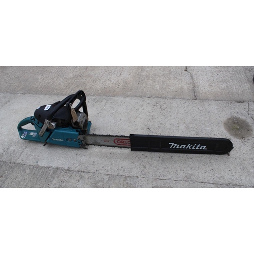 784 - A MAKITA EA7900P PETROL CHAIN SAW BELIEVED IN WORKING ORDER  NO VAT