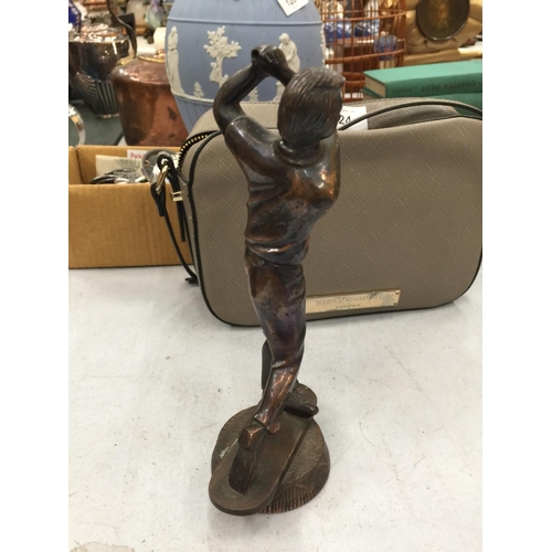 123 - A BRONZE FIGURE OF A GOLFER (MISSING CLUB)