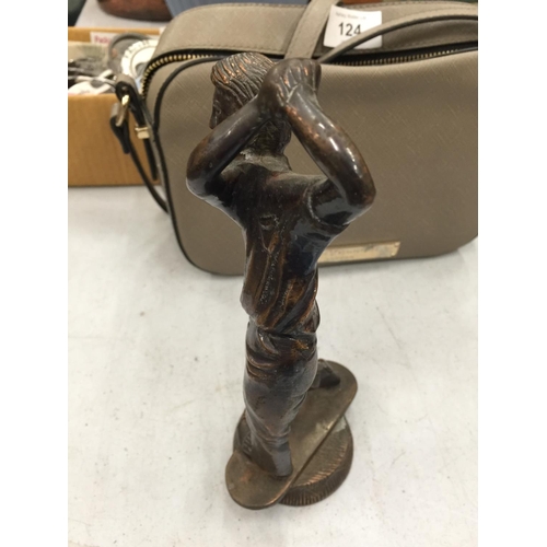 123 - A BRONZE FIGURE OF A GOLFER (MISSING CLUB)