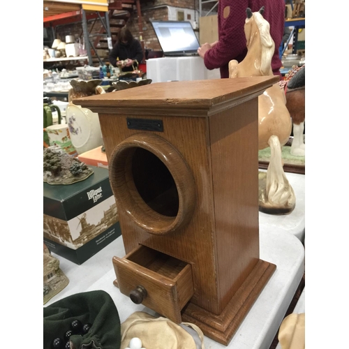 164 - AN OAK MASONIC BALLOT BOX FOR GARSTON MARK LODGE CONTAINING BLACK AND WHITE GLASS BALLS