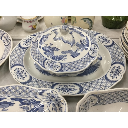 166 - A LARGE QUANTITY OF OLD CHELSEA STONEWARE DINNER ITEMS TO INCLUDE LIDDED SERVING DISHES, SEVING PLAT... 