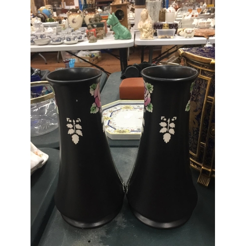 69 - A PAIR OF VINTAGE SHELLEY VASES - BLACK WITH PINK ROSE DETAIL - HEIGHT 22CM