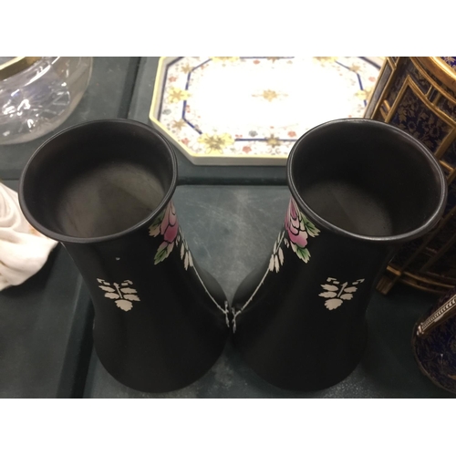 69 - A PAIR OF VINTAGE SHELLEY VASES - BLACK WITH PINK ROSE DETAIL - HEIGHT 22CM