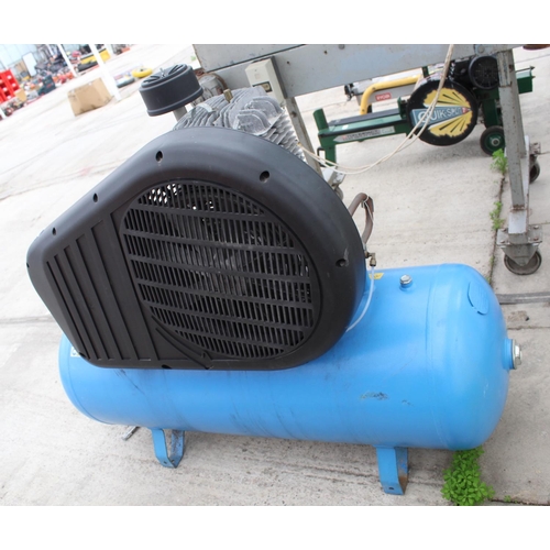 124 - A NUAIR 5.5HP AIR COMPRESSOR +VAT