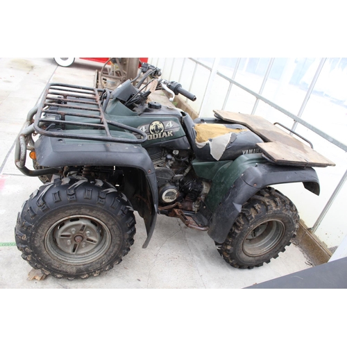 130 - A YAMAHA KODIAK 4X4 QUAD BIKE STARTS FIRST TIME LIGHTS WORK GOOD TREAD ON TYRES IN GOOD WORKING ORDE... 