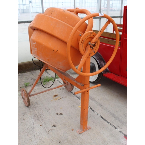 135 - A MADE IN POLAND ROLL OVER CEMENT MIXER NO VAT