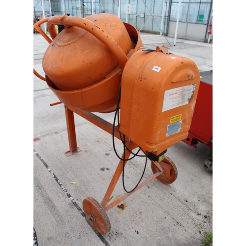 135 - A MADE IN POLAND ROLL OVER CEMENT MIXER NO VAT