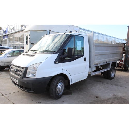 152 - FORD TRANSIT TIPPER STARTS AND RUNS WELL REG.NO. CY62KCA, MOT TILL 06.01.2023. 89k RECORDED MILES, O... 