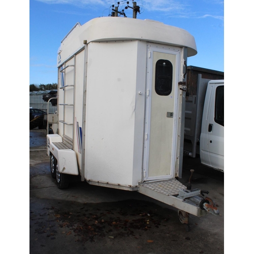 175 - BANBURY DOUBLE  HORSE TRAILER  NO VAT