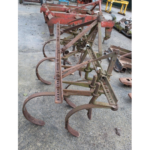 247 - SPRING TINE CULTIVATOR  NO VAT