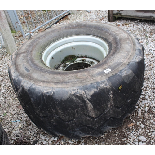 287 - 5 WHEELS AND TYRES 560/60-22.5  ALL OFF ONE TRAILER PLUS A SPARE + VAT