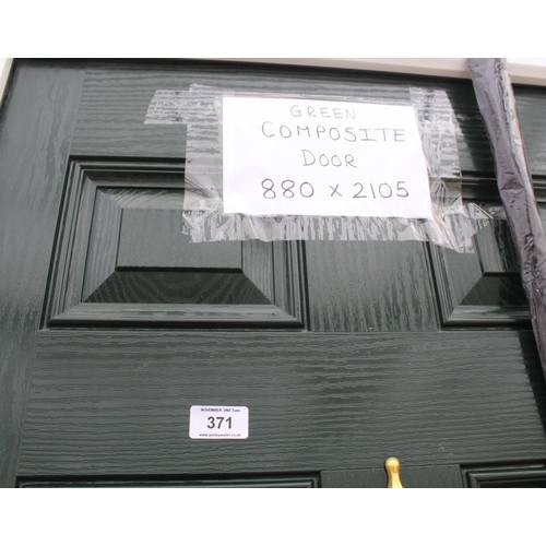 371 - A NEW GREEN COMPOSITE DOOR & FRAME 880 X 2105 MM INCLUDING THE FRAME 2 KEYS NO VAT