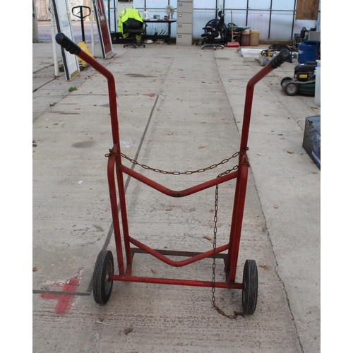 57 - FIRE EXTINGUISHER/GAS TROLLEY  NO VAT