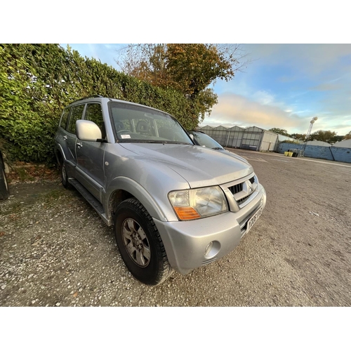 146 - 2006 MITSUBISHI SHOGUN REG.NO.YD06 VVB 160K MILES MOT TILL 11.05.2023 WHILST ALL DESCRIPTIONS ARE GI... 