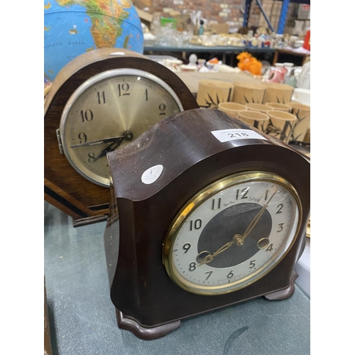 218 - TWO VINTAGE MANTLE CLOCKS TO INCLUDE A SMITHS ENFIELD