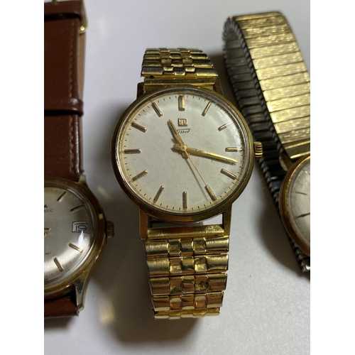 511 - A GROUP OF THREE VINTAGE 19600/1970'S GENTS WATCHES - 'SMITHS' ASTRAL, 'TISSOT' & 'SAGA' AUTOMATIC D... 