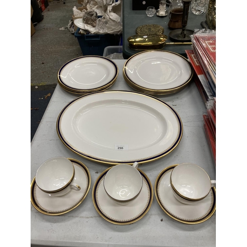 296 - A QUANTITY OF SPODE 'KNIGHTSBRIDGE' PATTERN TO INCLUDE A SERVING PLATE CUPS AND SAUCERS, DINNER PLAT... 