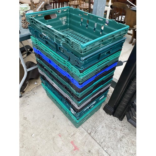 1599 - A COLLECTION OF PLASTIC STACKING TRAYS