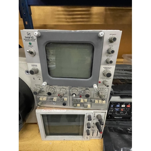 461 - VARIOUS ELECTRONIC ITEMS TO INCLUDE TO INCLUDE A CANON LENS, TWO WAVE FORM MONITORS AND A VINTAGE PA... 