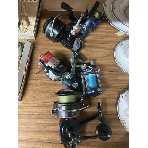 938 - FIVE FISHING REELS TO INCLUDE MITCHELL, RON THOMPSON PIONEER, JOHN WILSON BAITMASTER, GARCIA MITCHEL... 