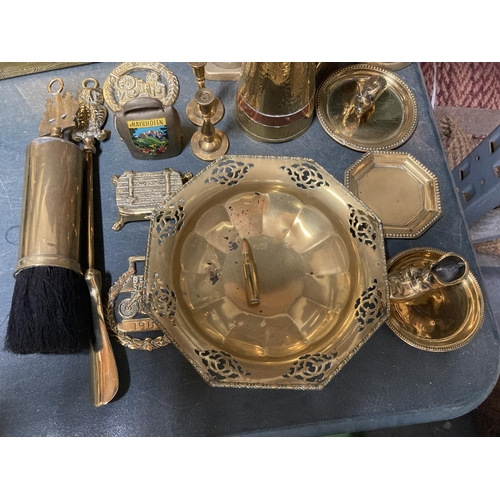 942 - A QUANTITY OF BRASSWARE TO INCLUDE CANDLESTICKS, FIRE COMPANION SET, LETTER HOLDER, JUG, ETC.,