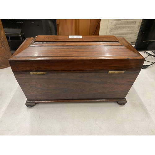 5A - A 19TH CENTURY ROSEWOOD SARCOPHAGUS SHAPED TEA CADDY WITH THREE INNER COMPARTMENTS, 22 X 35 X 17CM