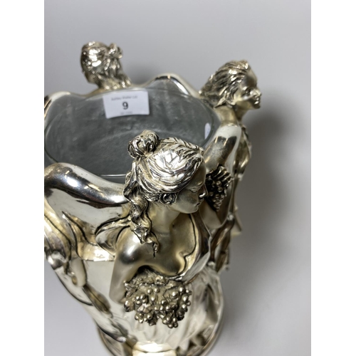 9 - A DECORATIVE CHROME EFFECT ART NOUVEAU STYLE BOTTLE HOLDER, 31CM HEIGHT