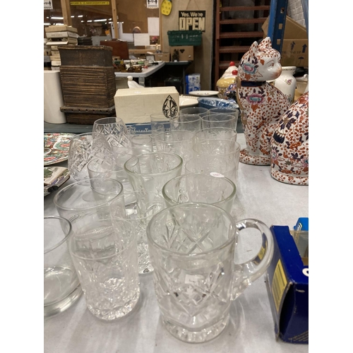 276 - VARIOUS VINTAGE GLASSES TO INCLUDE CUT GLASS, WATERFORD CRYSTAL ETC